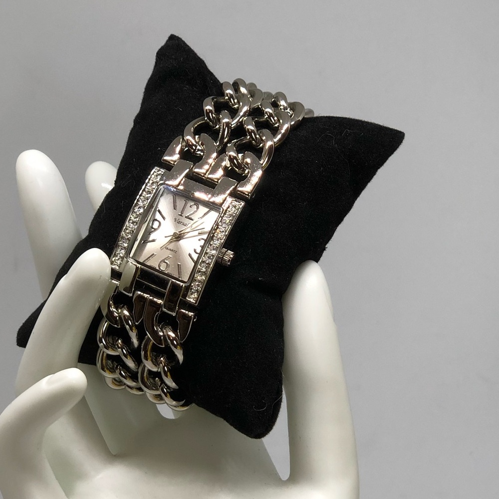 VARSALES WOMENS SILVER-TONE SQUARE FACE WATCH